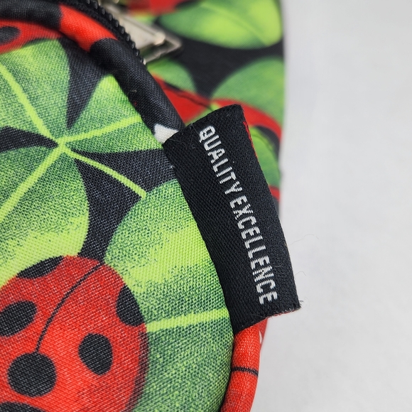 Large Ladybug Leaf Print Fanny Pack Crossbody Bum Bag Vintage 90s Pa - Picture 3 of 12